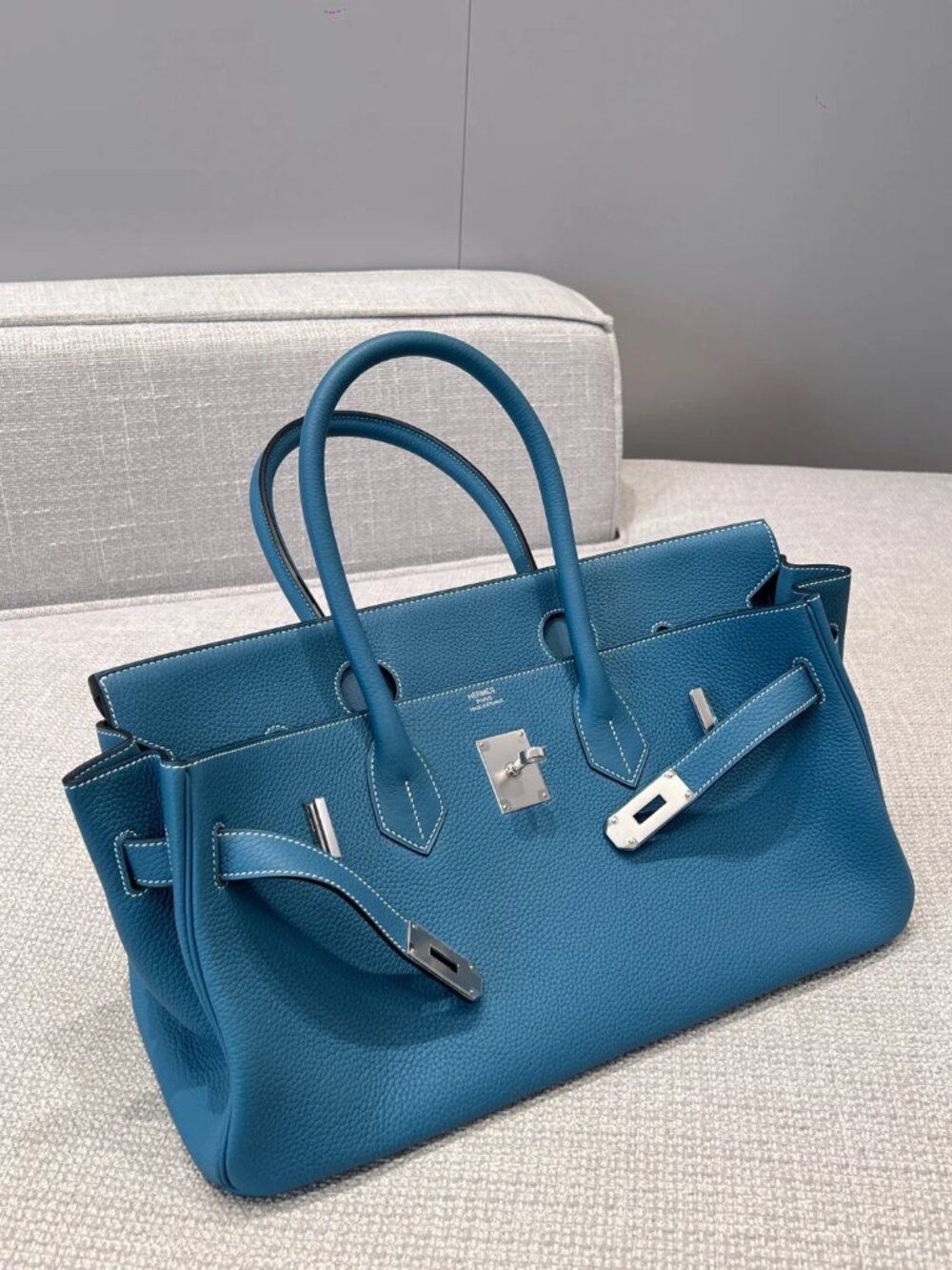 Classic Hermes Bags: A Stylish and Versatile Choice for Elegance